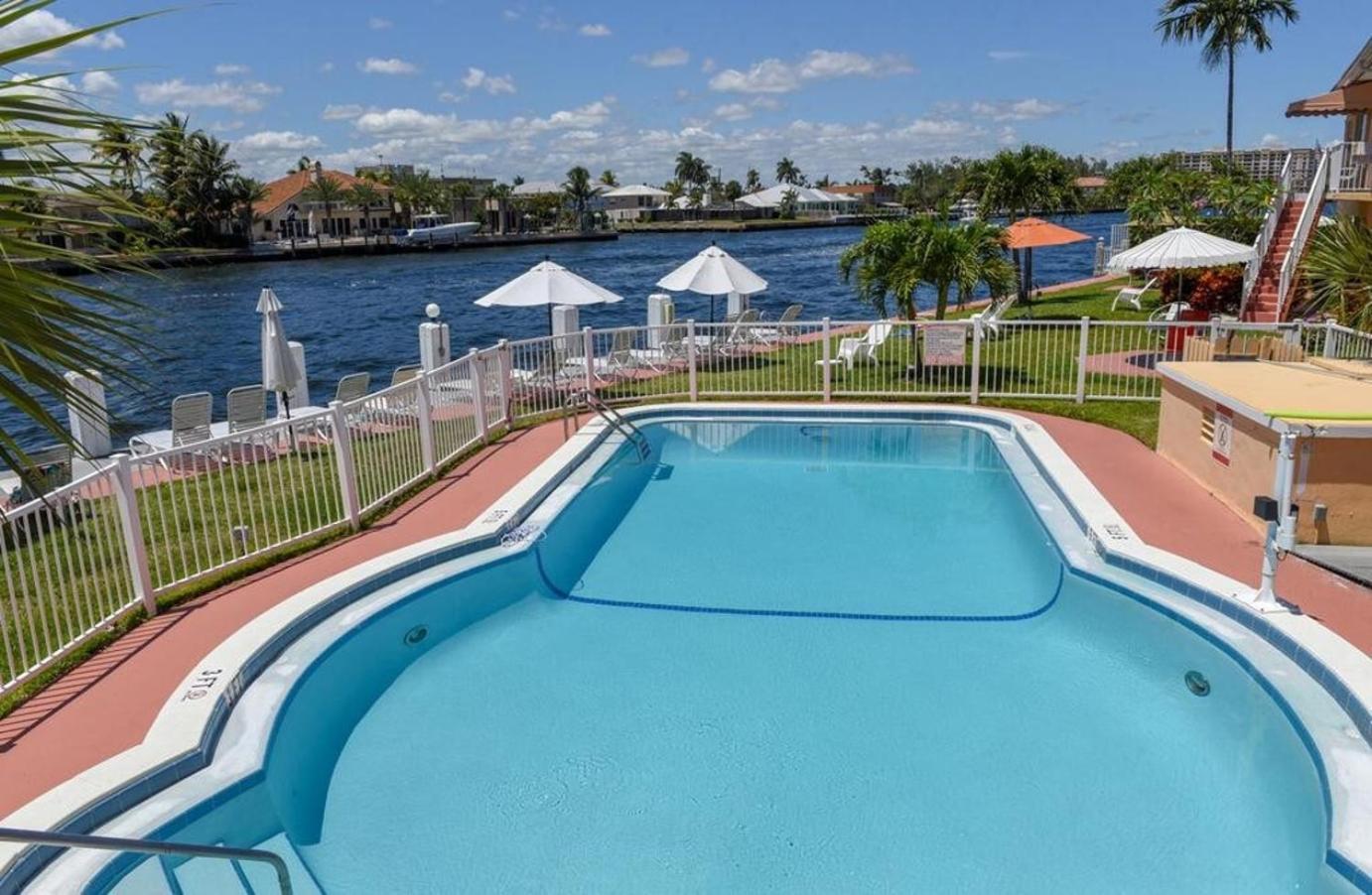 Studio Intracoastal Views! 5 Min Walk To The Beach Villa Pompano Beach Buitenkant foto